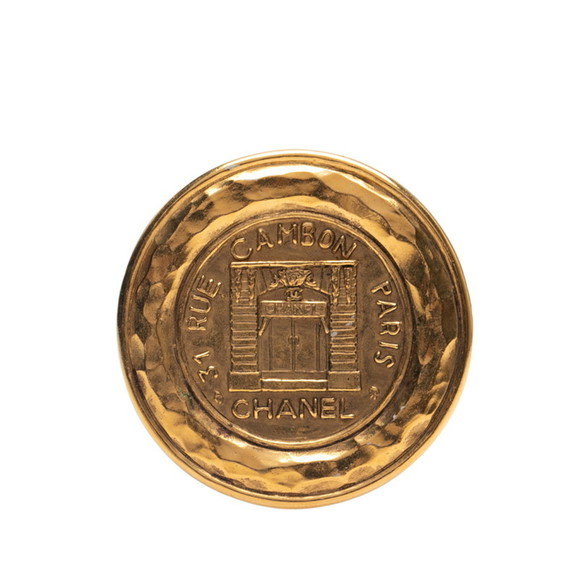 CHANEL 31 RUE CAMBON PARIS Round Brooch, Gold Plated, Women's - Picture 1 of 4